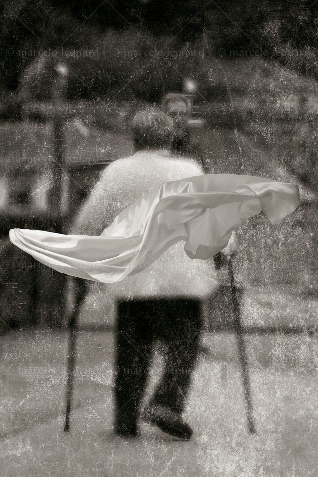 abs 21 absences blurred people street photography veil marcelo leonard