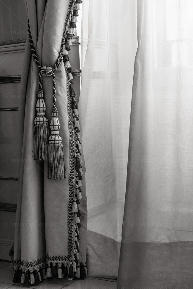 bs07 photography conceptual surrealism darkmood oneiric black and white dreamlike curtain soft light marcelo leonard