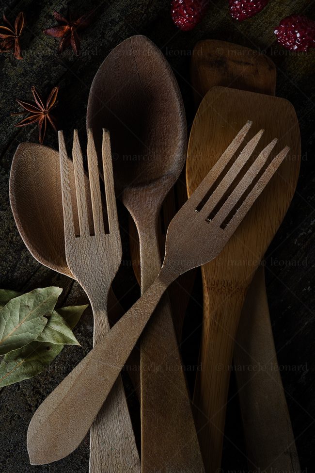 f11 naturaleza muerta bodegon still life studio lighting tabletop food photography wooden fork spoon marcelo leonard