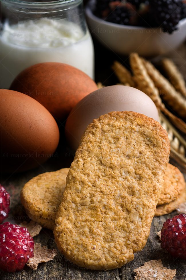 f16 f16 food photography toast egg yogurt marcelo leonard