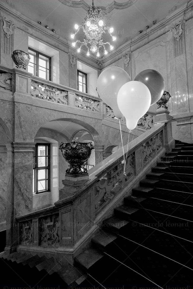 noy11 photography conceptual surrealism darkmood oneiric black and white dreamlike stairs ballons marcelo leonard