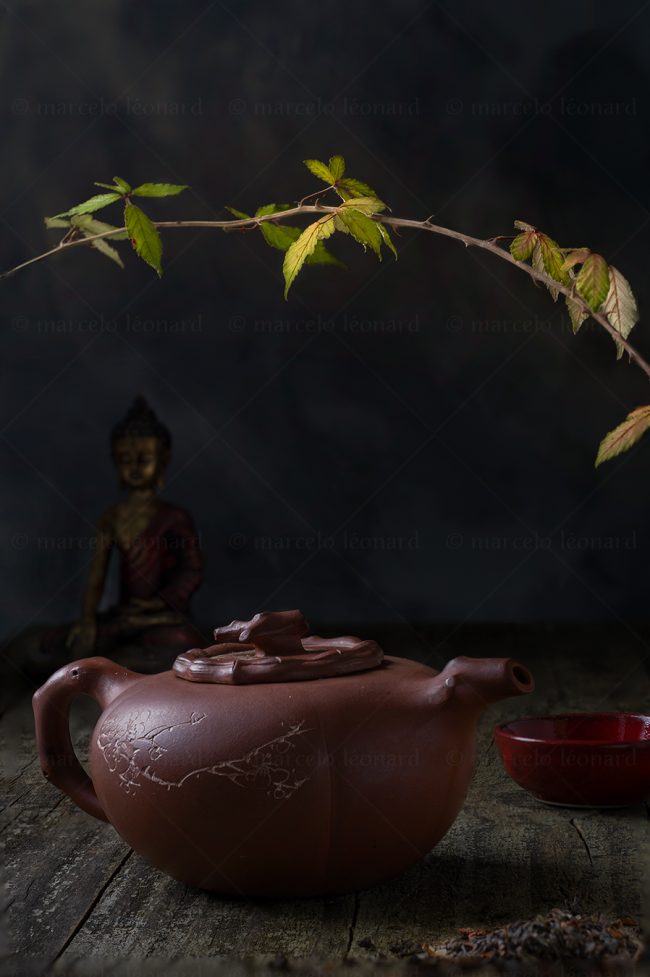 tp02 still life studio lighting tabletop food photography terracotta teapot marcelo leonard