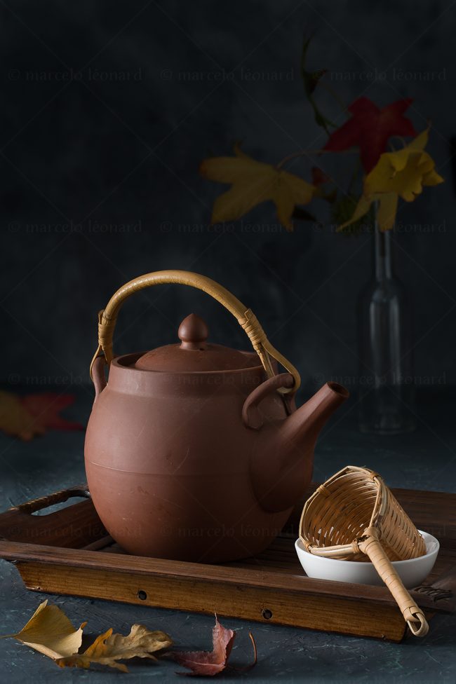 tp05 still life studio lighting tabletop food photography terracotta teapot marcelo leonard