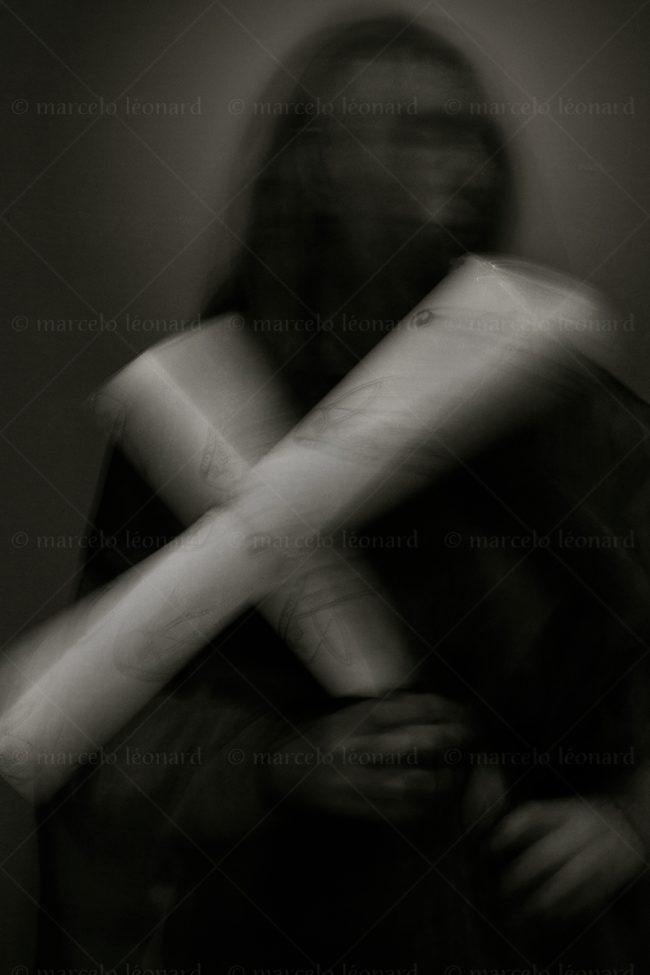 s11 photography conceptual surrealism darkmood oneiric black and white dreamlike self portrait blurred long exposure ghost crucifix marcelo leonard