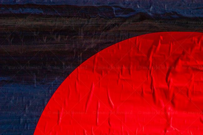 red texture crumpled paper mindfulness marcelo leonard