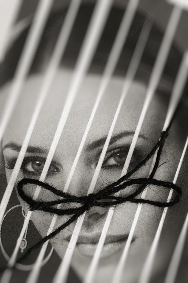 07 portrait knot decay broken bow conceptual photograph marcelo leonard