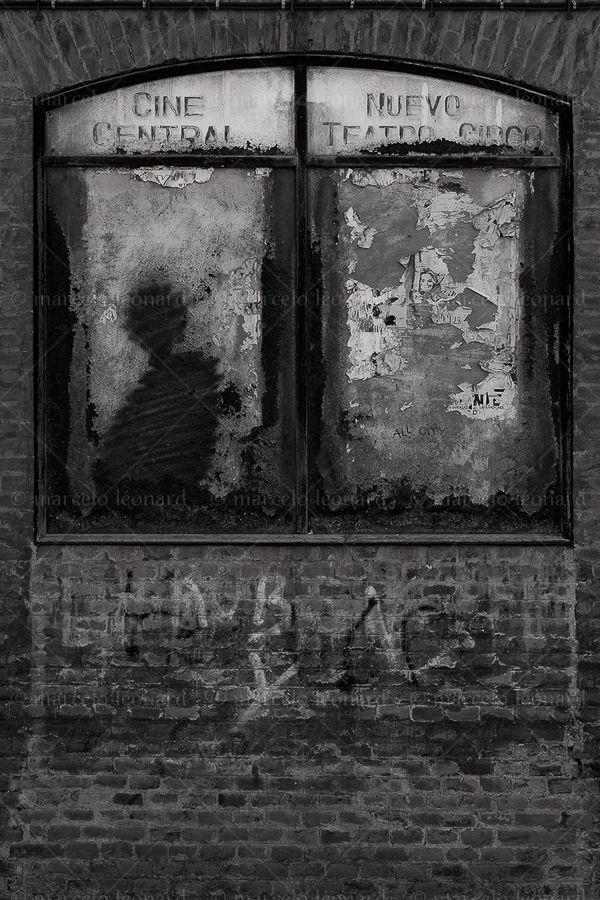 08 c photography conceptual surrealism darkmood oneiric black and white dreamlike decay wall advertisement marcelo leonard