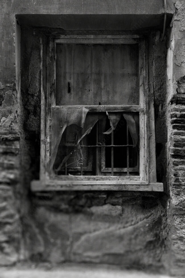 19 decay, abandoned, ruin, door, window,marcelo leonard