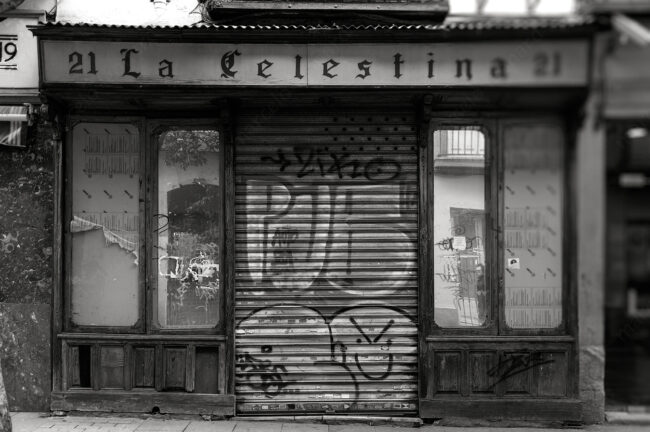 24 decay, abandoned, ruin, shop, door, window,marcelo leonard